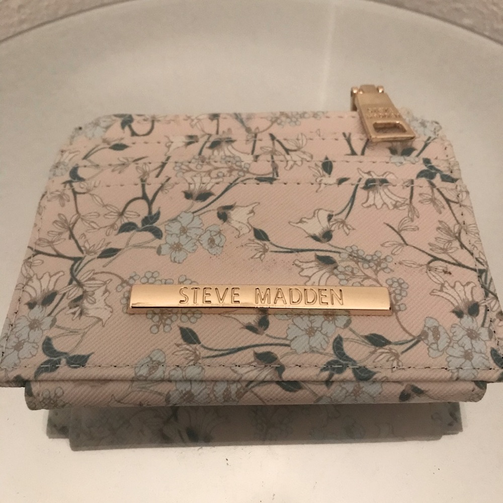 Steve Madden wallet
